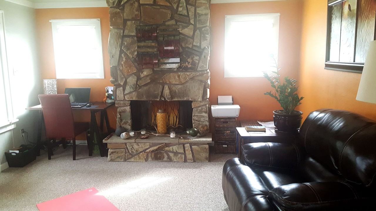 532 Parkhill Dr - Photo 6 of 14