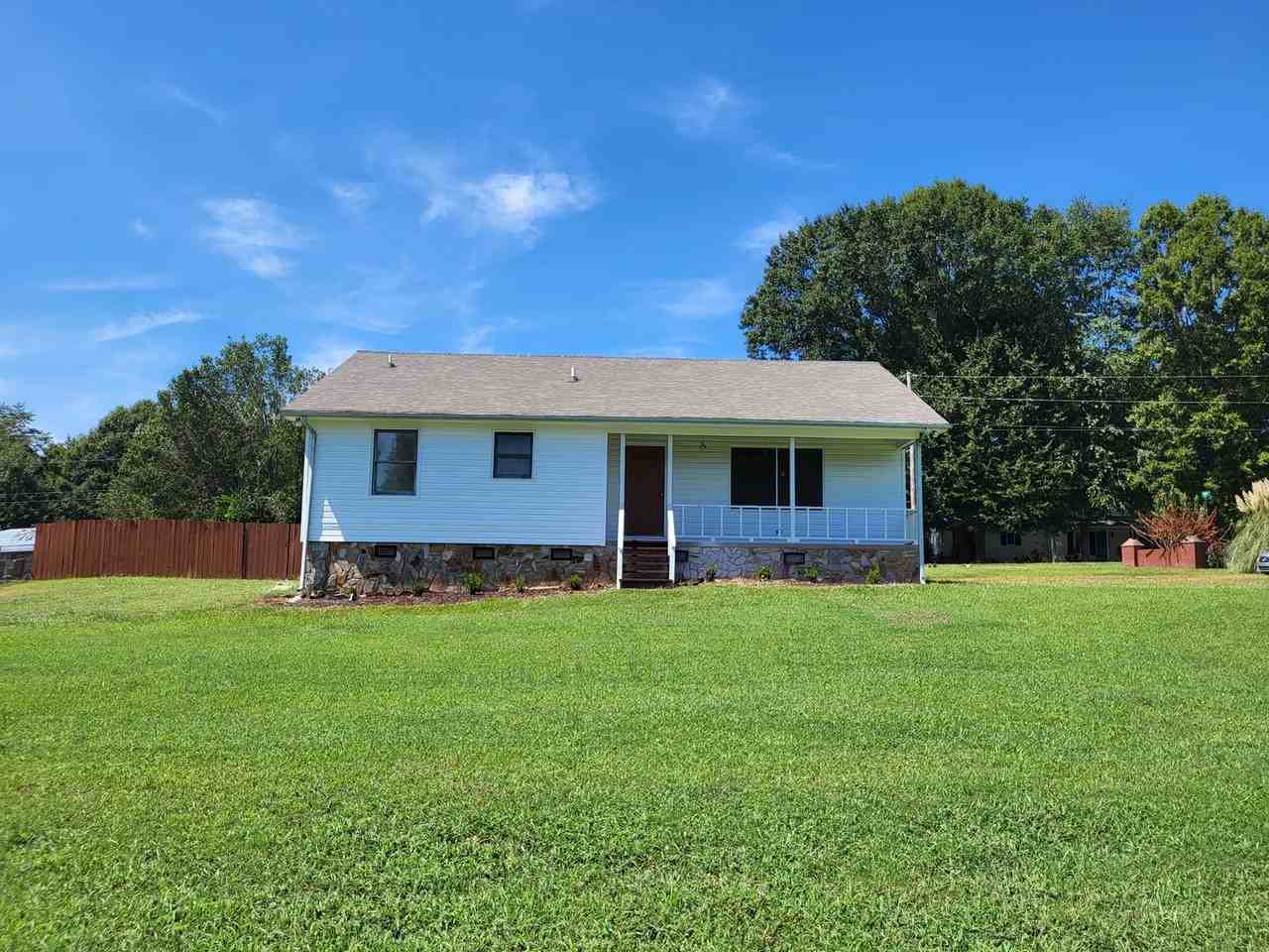 4764 Burnam Ln - Photo 2 of 13
