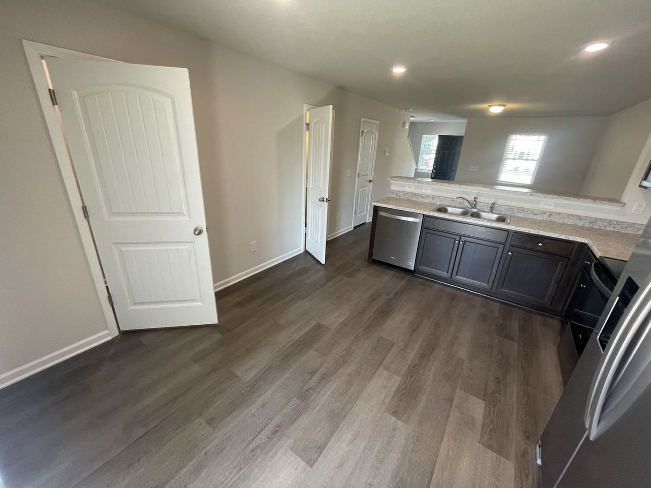 2059 Wiggins Village Dr - Photo 3 of 17