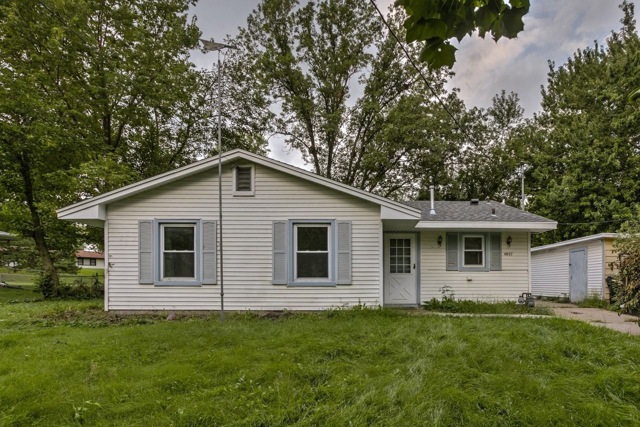 3027 Nw 52nd St - Photo 2 of 25