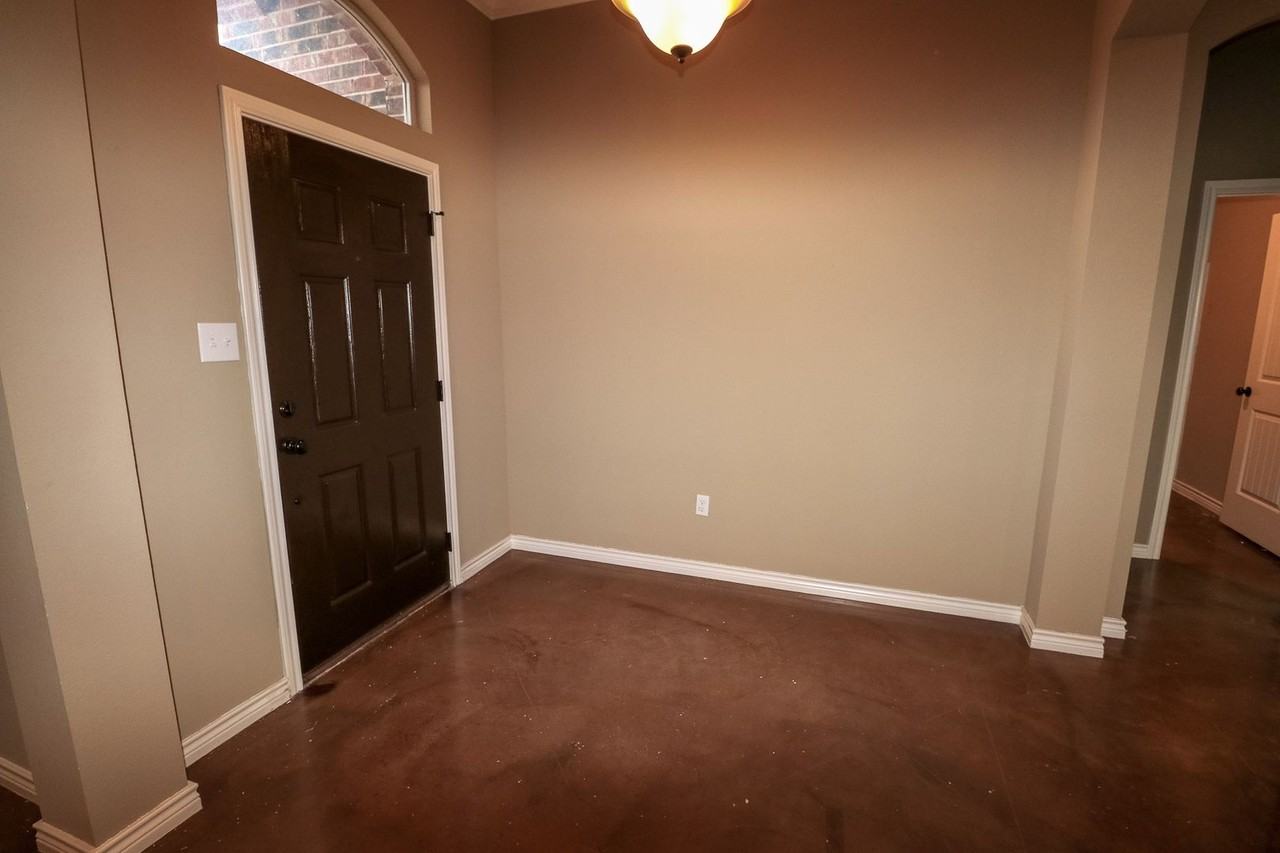 3121 Silver Saddle Dr - Photo 2 of 22