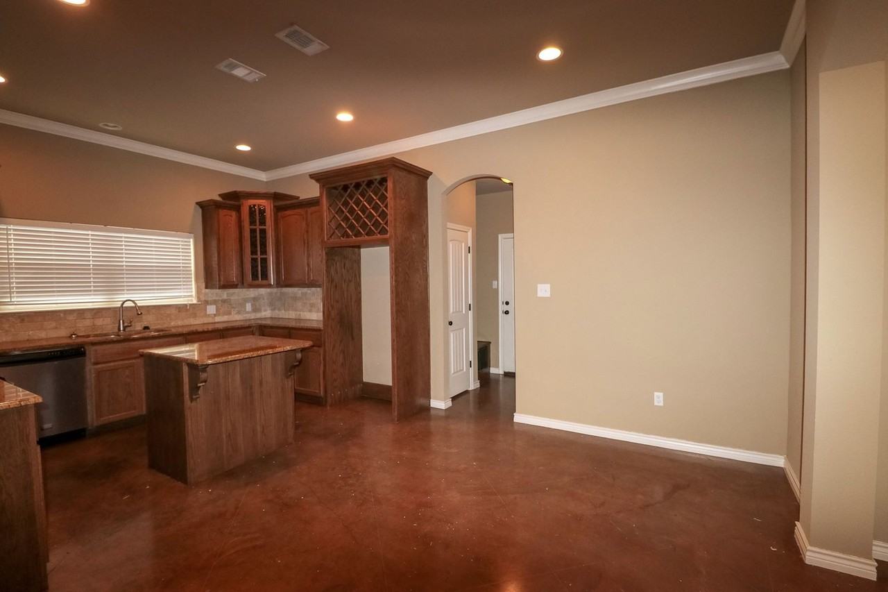 3121 Silver Saddle Dr - Photo 3 of 22