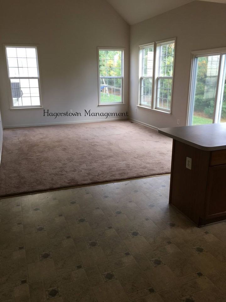 14130 Shelby Cir - Photo 3 of 7