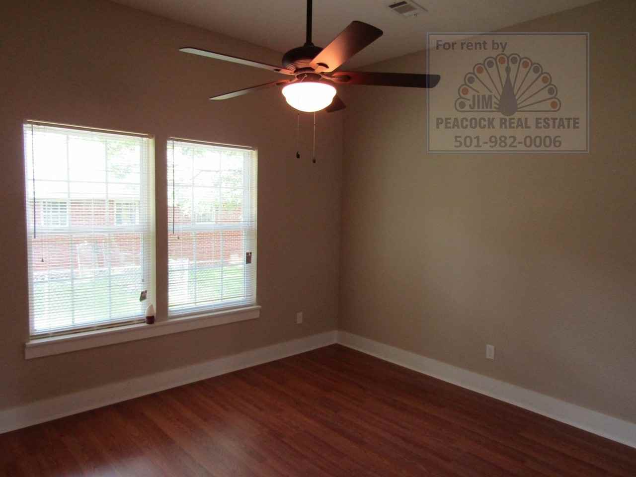 209 N Gray St - Photo 5 of 13