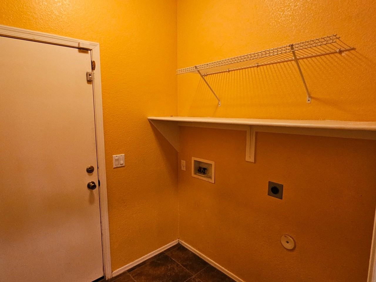 12546 Honeysuckle Street - Photo 6 of 14