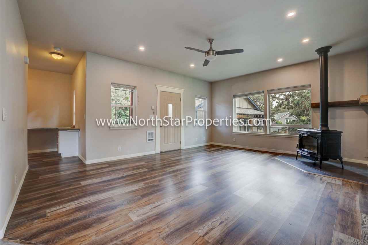 3009 Ne Purcell Blvd - Photo 4 of 28