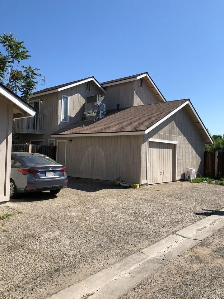 1030 S. Edison St. - Photo 2 of 10