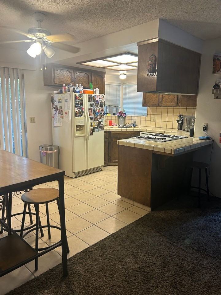 1030 S. Edison St. - Photo 3 of 10