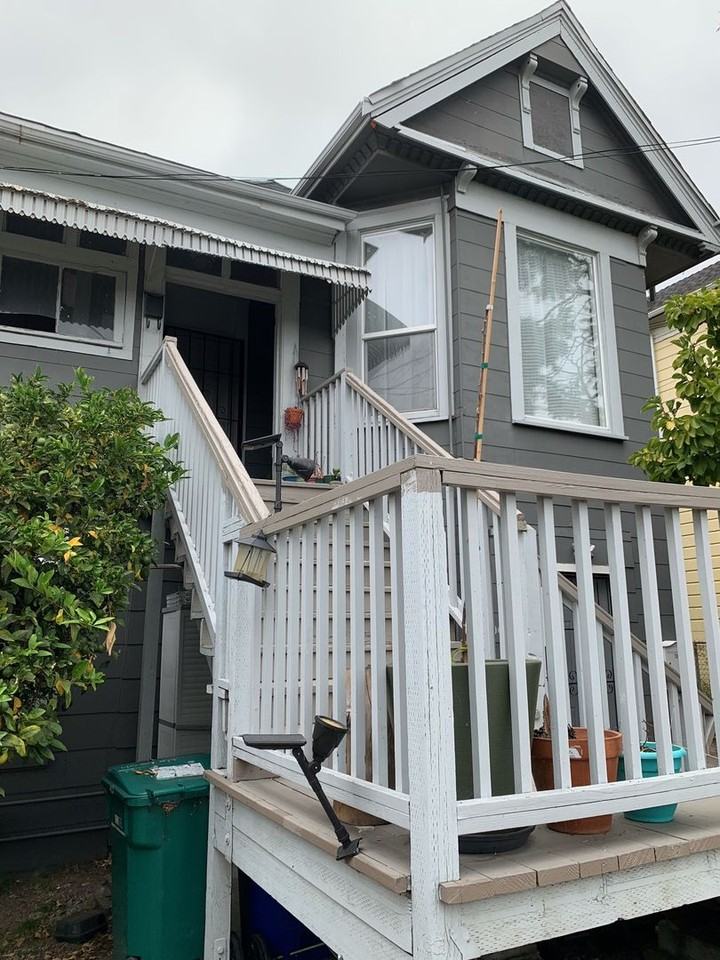 1006-1008 21st - Photo 2 of 12