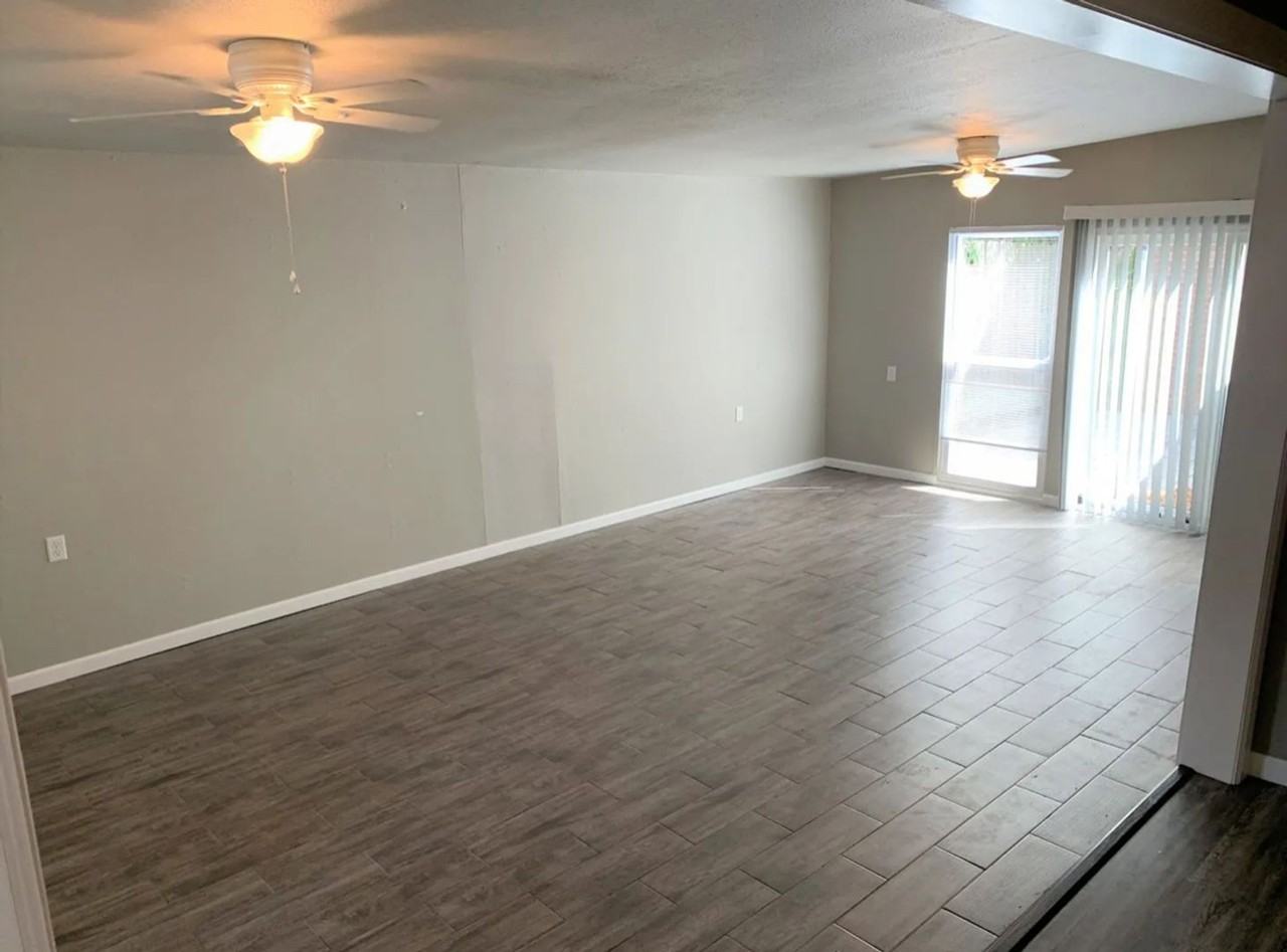 814 N Storer Ave - Photo 2 of 13