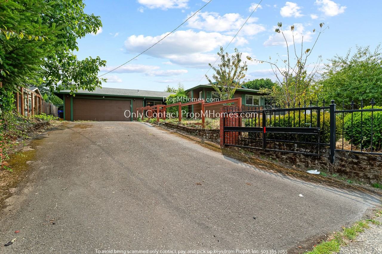 10914 East Burnside Street