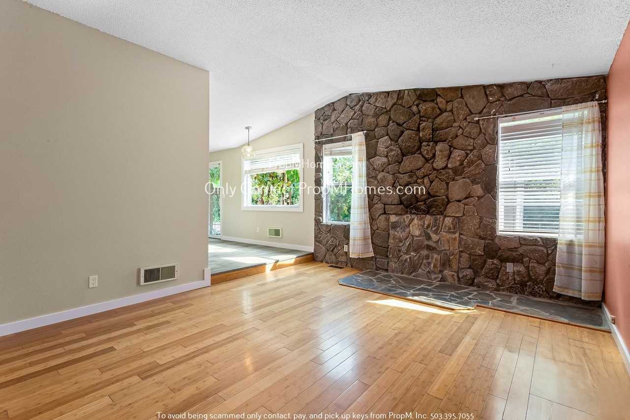 10914 East Burnside Street - Photo 3 of 28