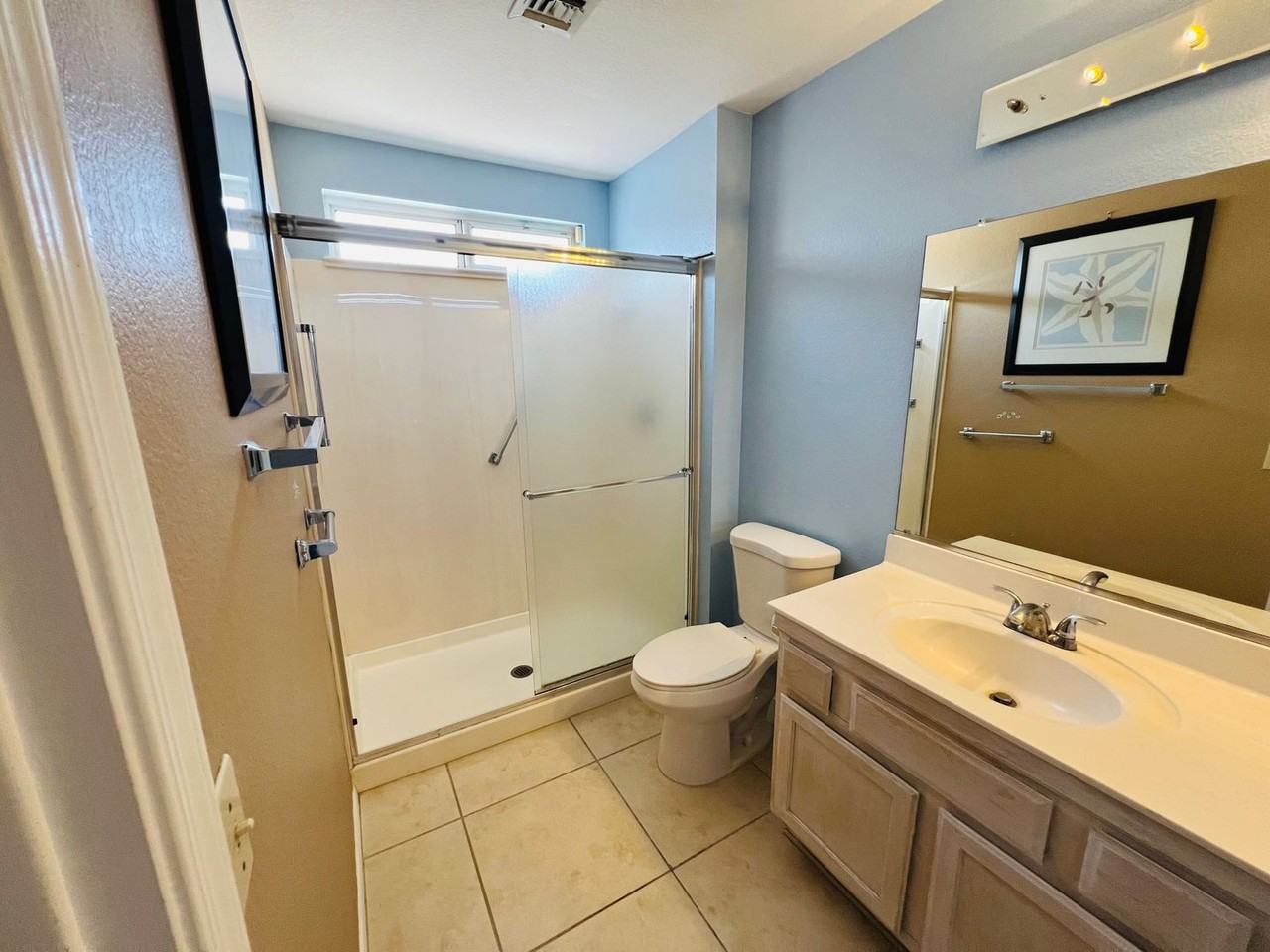 8825 Stoney Point Dr - Photo 4 of 14