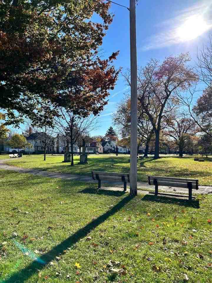 3816 W 135th St - Photo 2 of 11