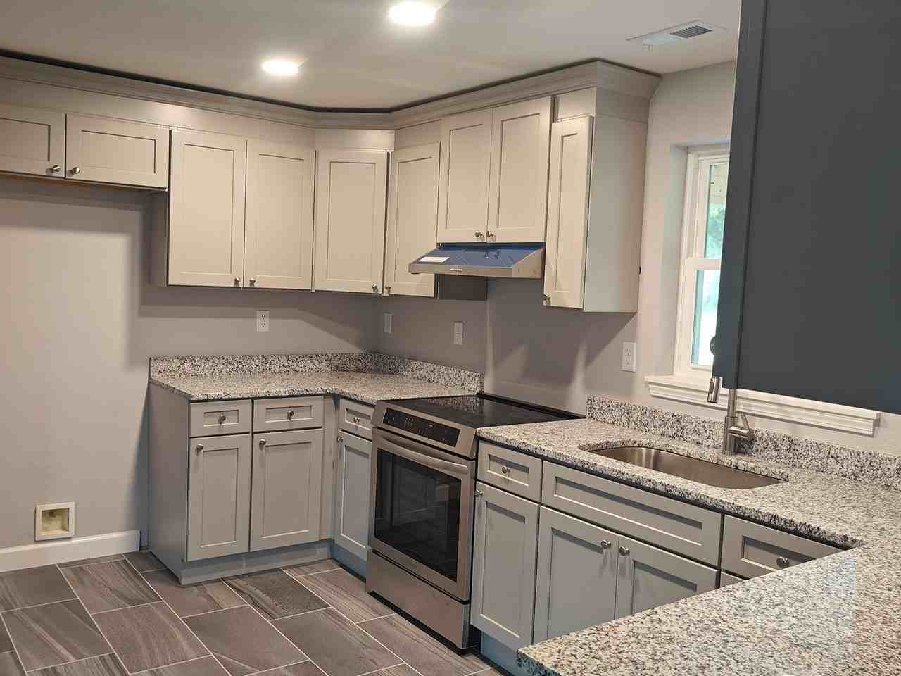 10481 N Farm Road 149 - Photo 3 of 23