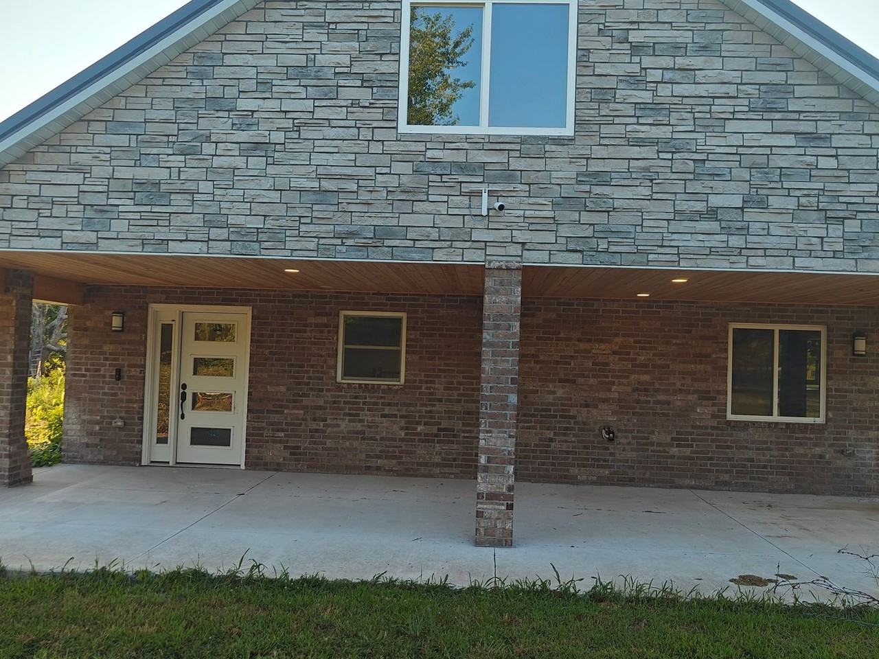 10481 N Farm Road 149 - Photo 2 of 23