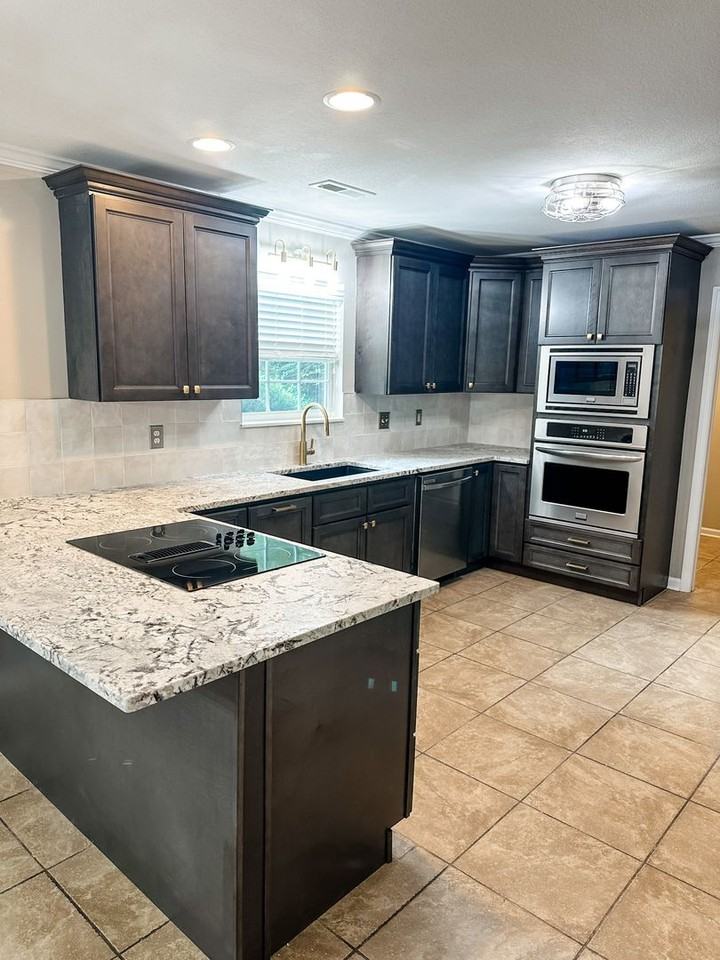 13038 Sanderling Ln - Photo 2 of 21
