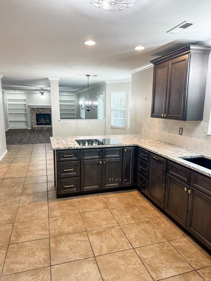 13038 Sanderling Ln - Photo 4 of 21