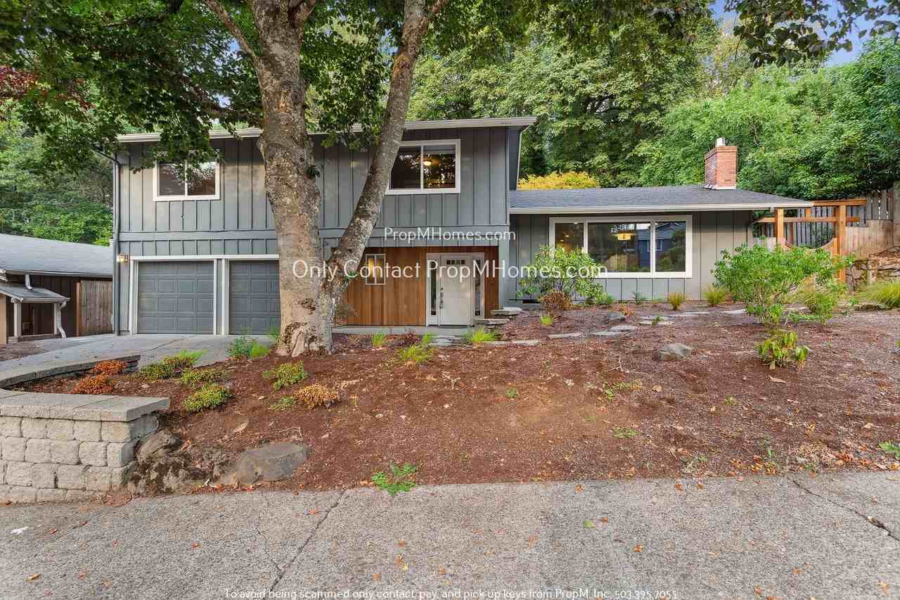 16849 Lakeridge Dr