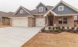 featured image of 1017 Ne 34th Ter