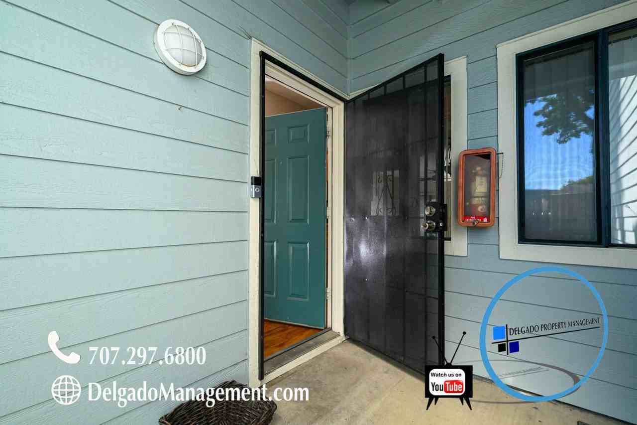 1201 Glen Cove Pkwy #1502 - Photo 3 of 27