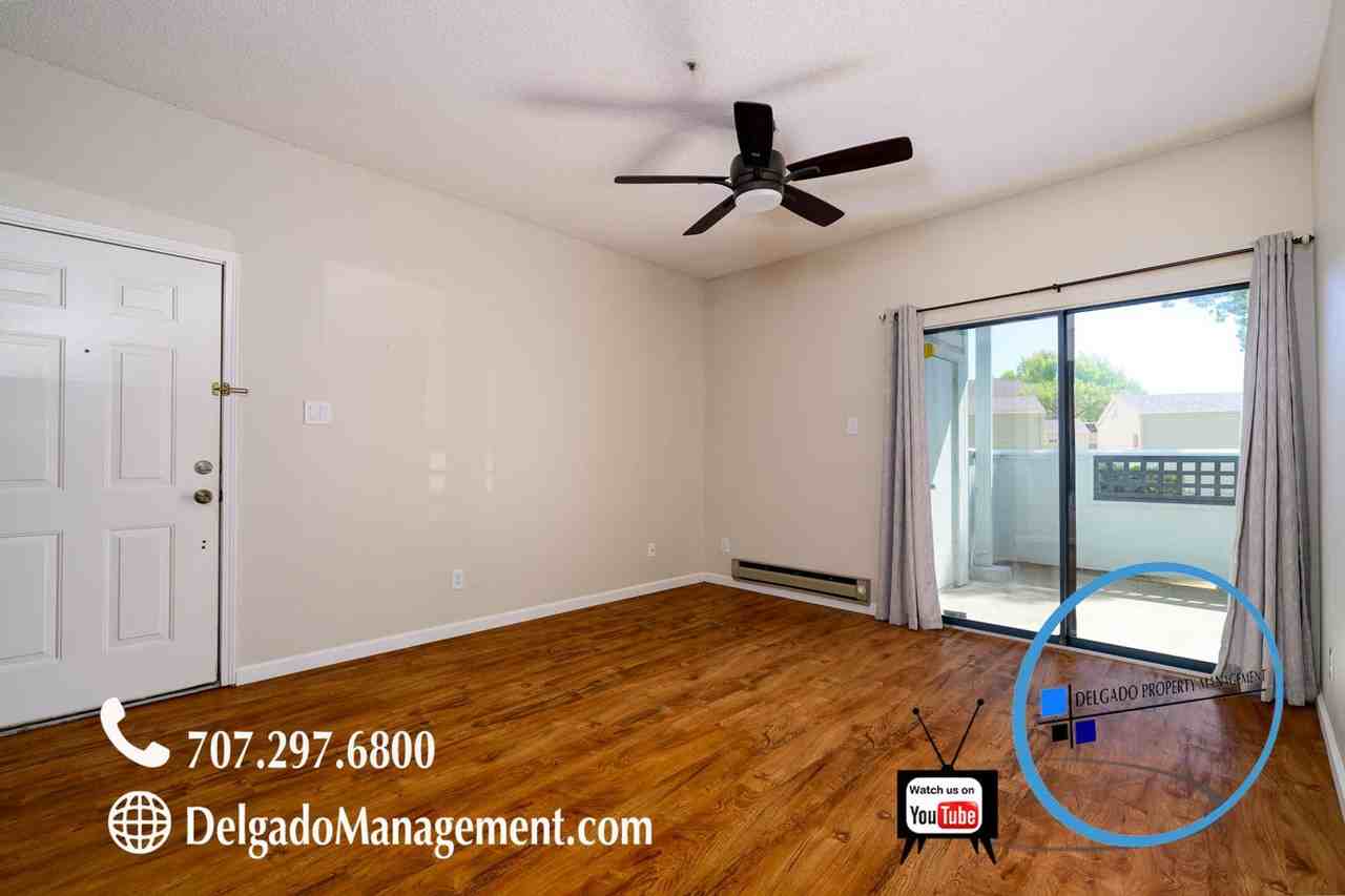 1201 Glen Cove Pkwy #1502 - Photo 4 of 27