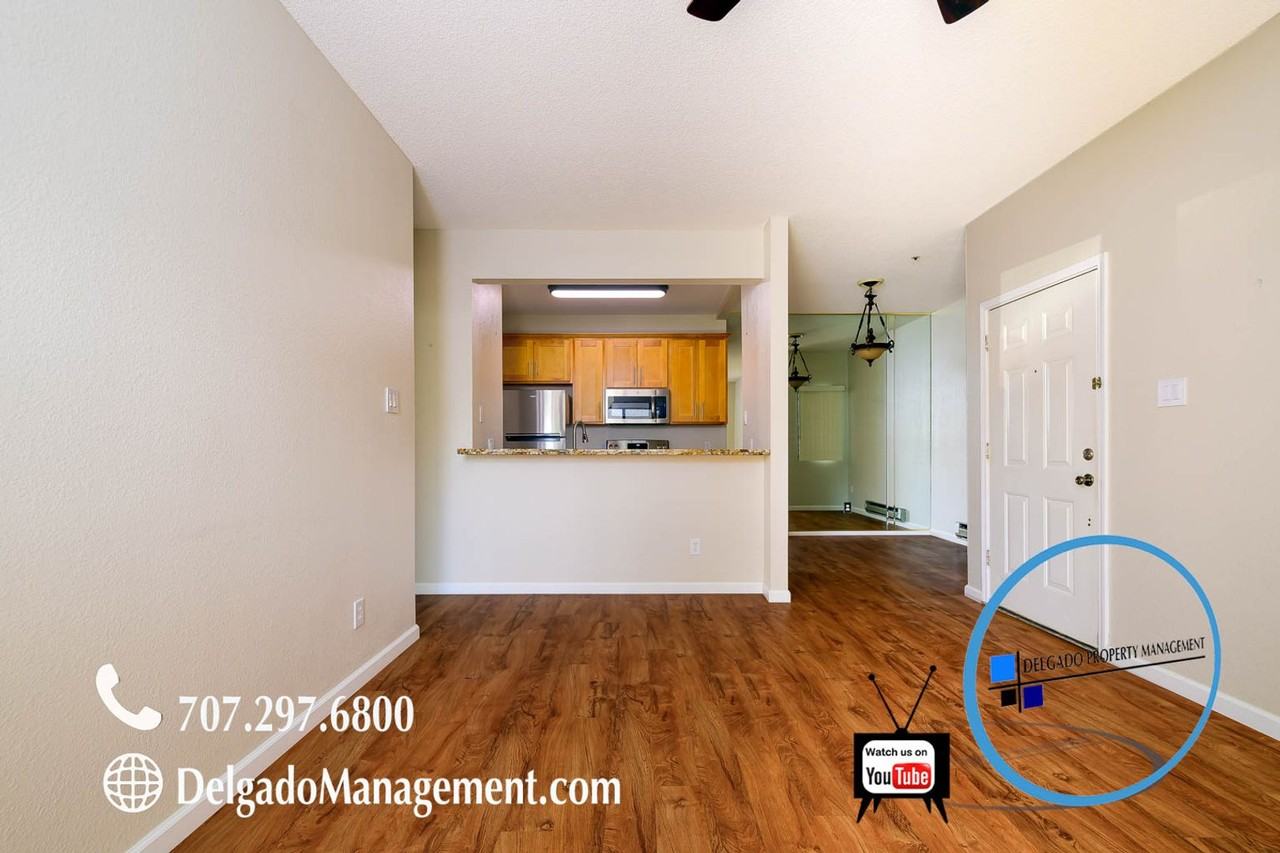 1201 Glen Cove Pkwy #1502 - Photo 5 of 27