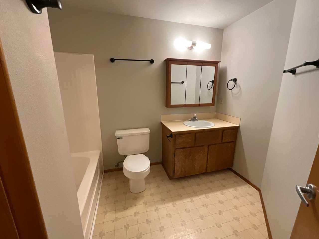 6500 73rd Pl Ne - Photo 2 of 12