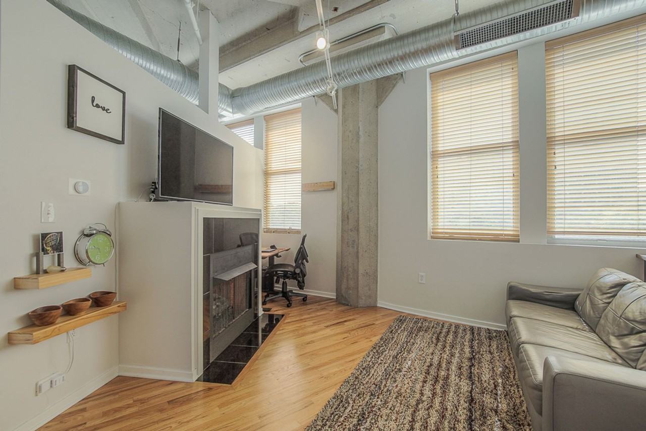 2107 Grand Blvd - Photo 4 of 36