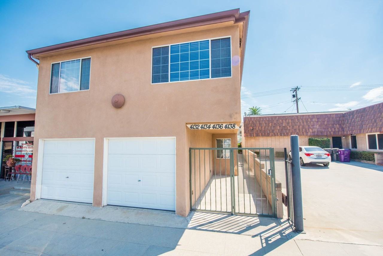 4132 N Business St - Photo 2 of 39