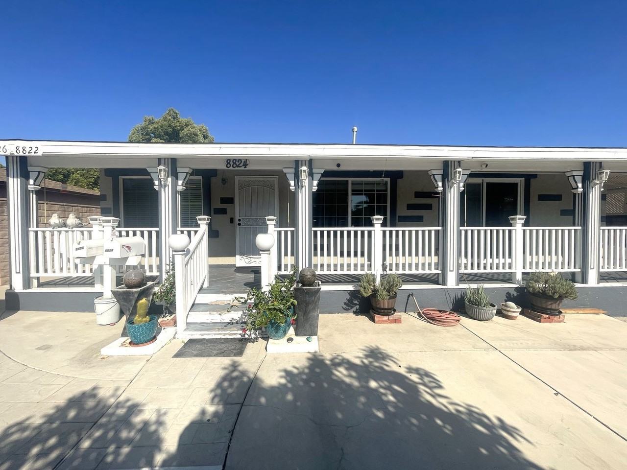 8824 Tyrone Ave - Photo 3 of 19