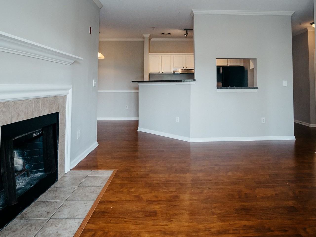 45 Sycamore Ave - Photo 4 of 38