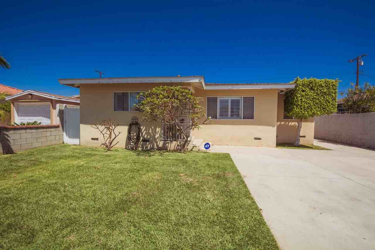 11433 Littchen St - Photo 2 of 35