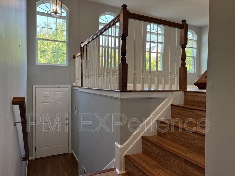 2213 Congresbury Pl - Photo 4 of 42