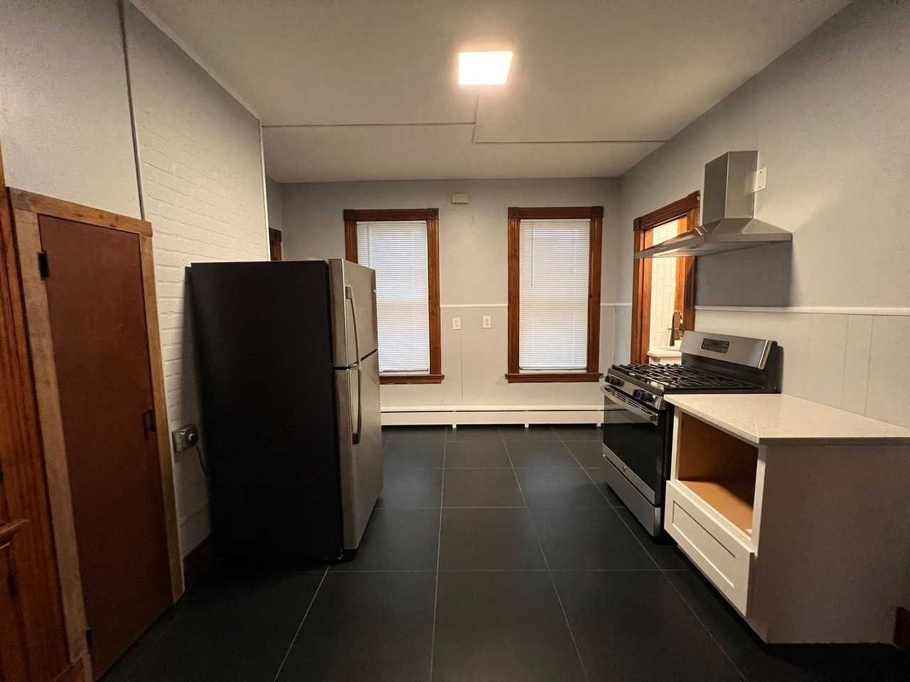 210 Blatchley - Photo 2 of 33