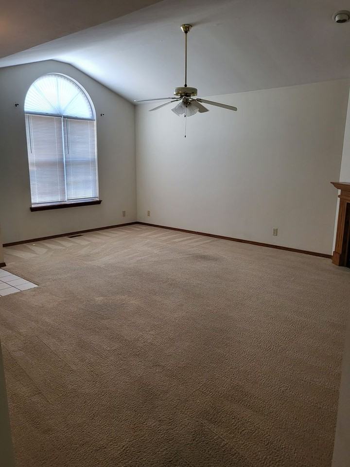 Yuma Duplex - Photo 3 of 14