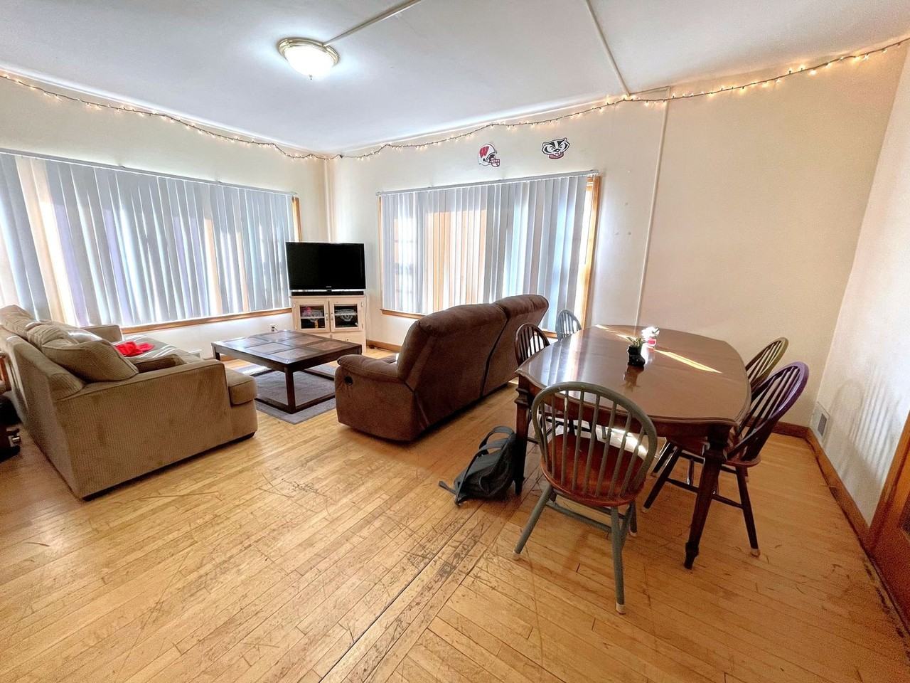 1614 Hoyt St #1 - Photo 5 of 38