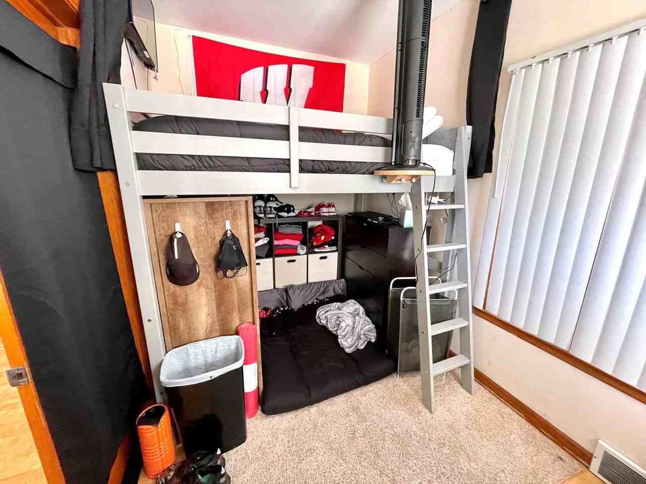 1614 Hoyt St #1 - Photo 6 of 38