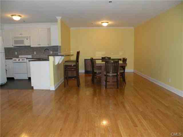 59 Courtland Ave #1P - Photo 2 of 23