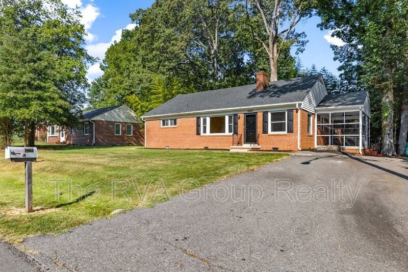 6220 Debora Dr - Photo 2 of 42