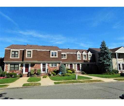 60 Parsler Pl - Photo 3 of 21