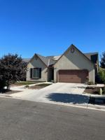 featured image of 2122 W Hayward St