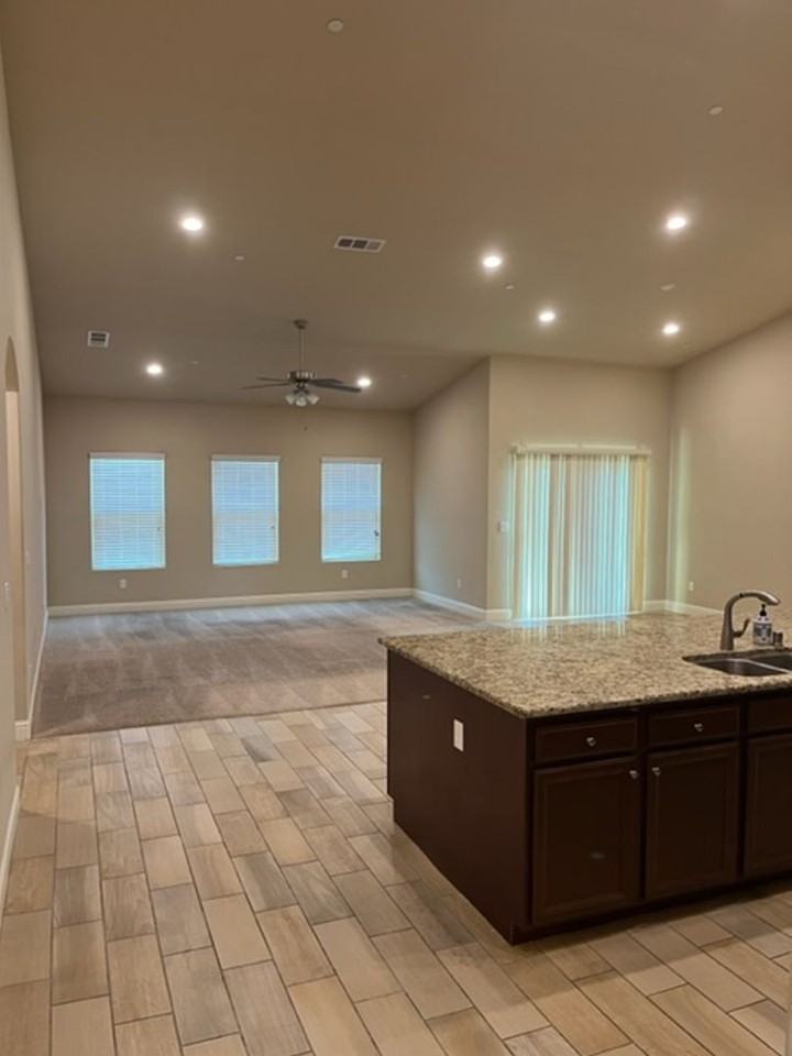 2122 W Hayward St - Photo 2 of 12