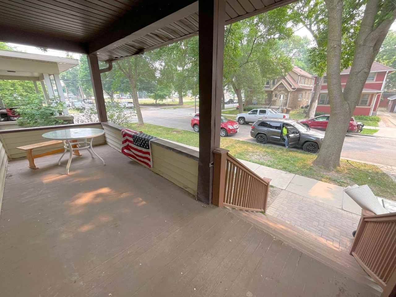 108 S Orchard St - Photo 4 of 46
