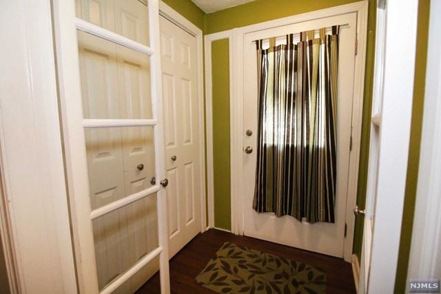 10A10B Douglas St - Photo 3 of 19