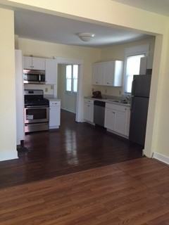 308 N Rogers St - Photo 6 of 18