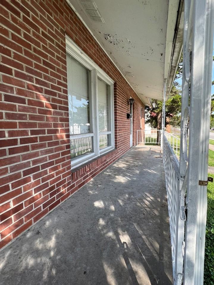 115 W Temperance St #1 - Photo 2 of 12