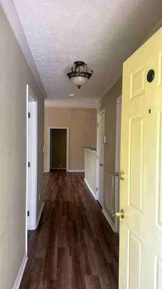 205 Gateway Park Cir - Photo 2 of 10