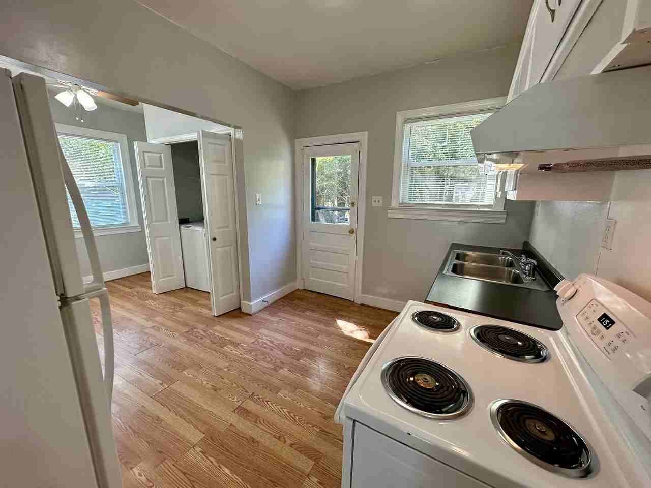258 Samford Street - Photo 3 of 12
