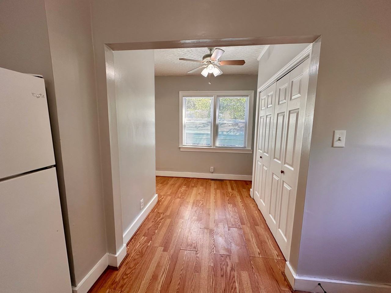258 Samford St - Photo 4 of 12